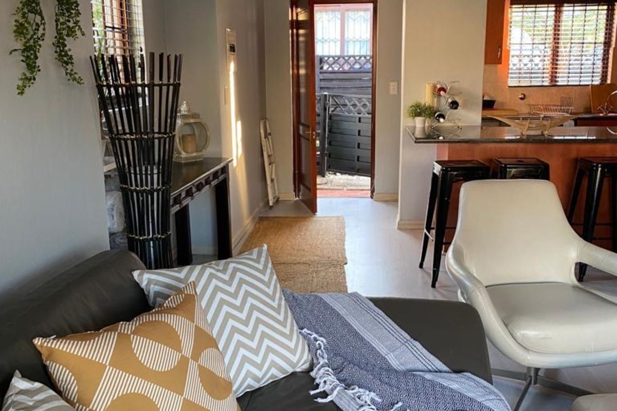 House For Sale in Paulshof - Photo 4