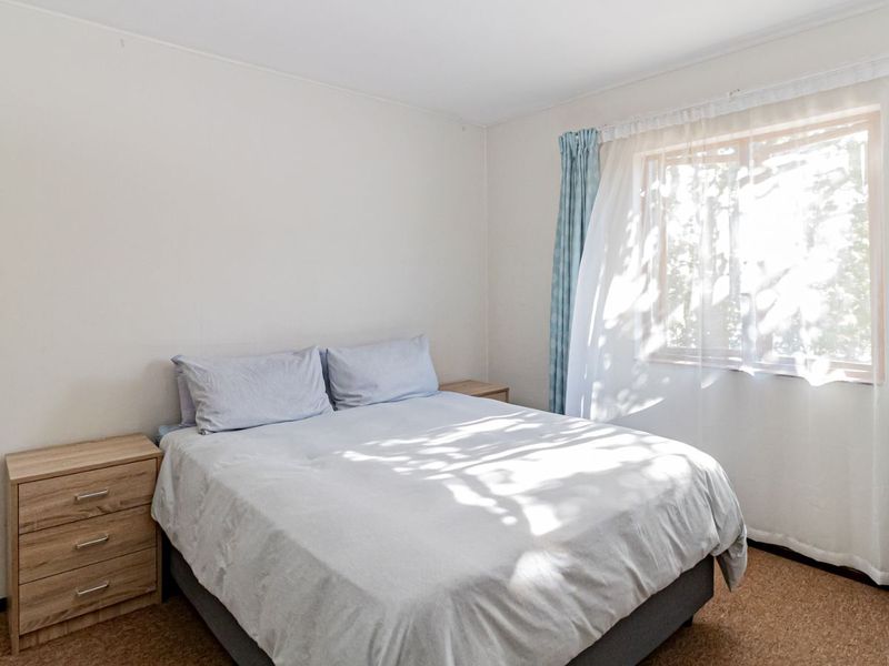 Apartment For Sale in Paulshof - Photo 10