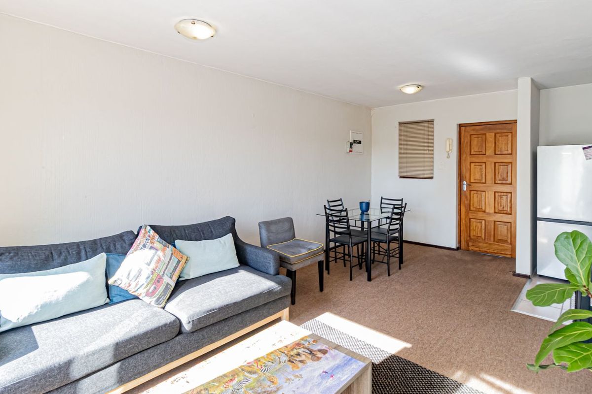 Apartment For Sale in Paulshof - Photo 5