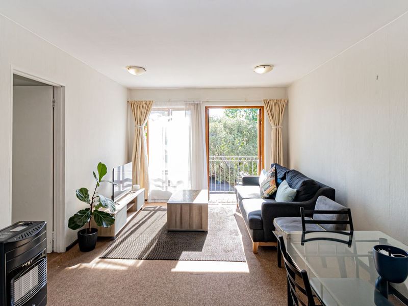 Apartment For Sale in Paulshof - Photo 2