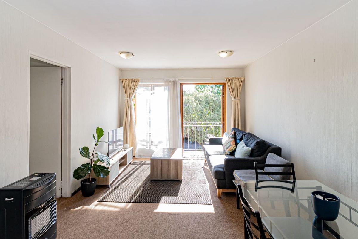 Apartment For Sale in Paulshof - Photo 2