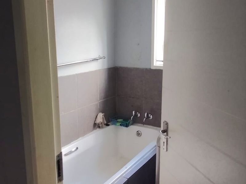 House For Sale in Clewer - Photo 6