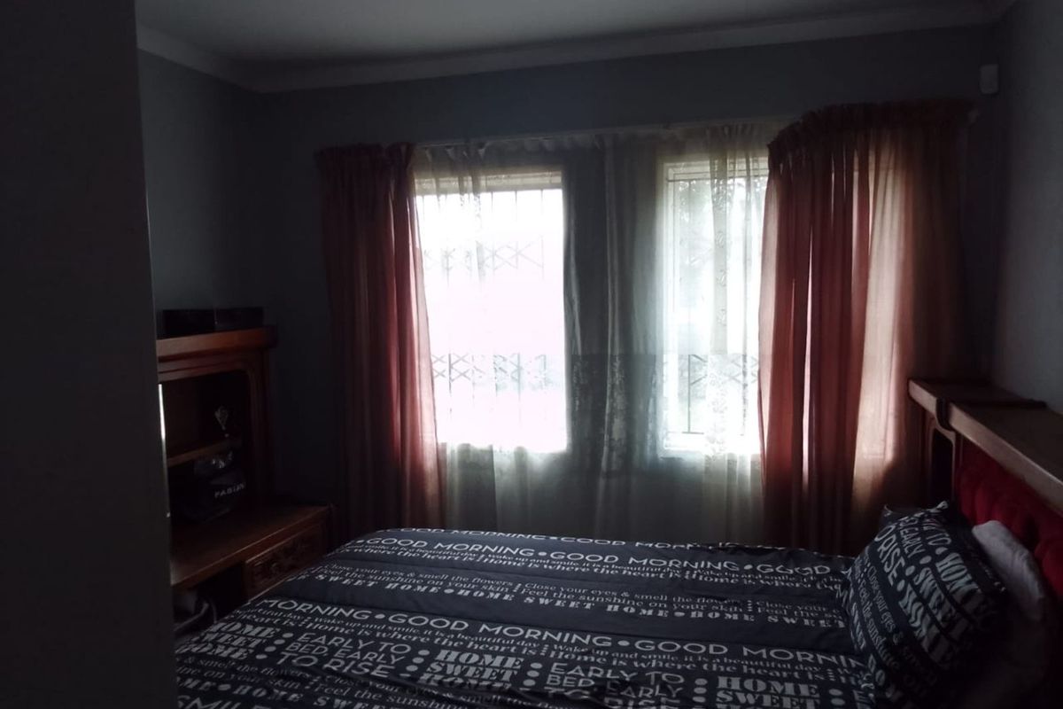 House For Sale in Clewer - Photo 4