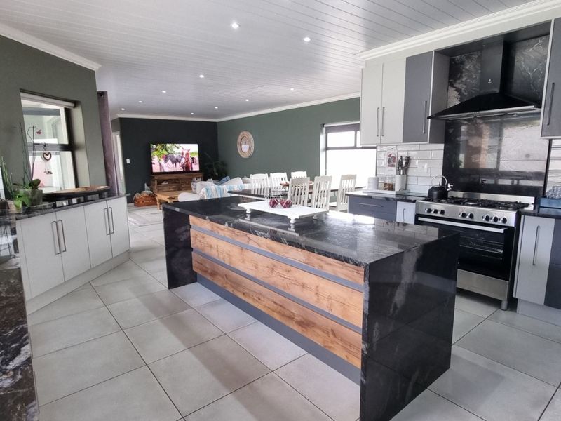 House For Sale in Monte Christo - Photo 7