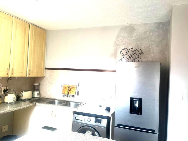 Apartment For Sale in Noordwyk - Photo 8