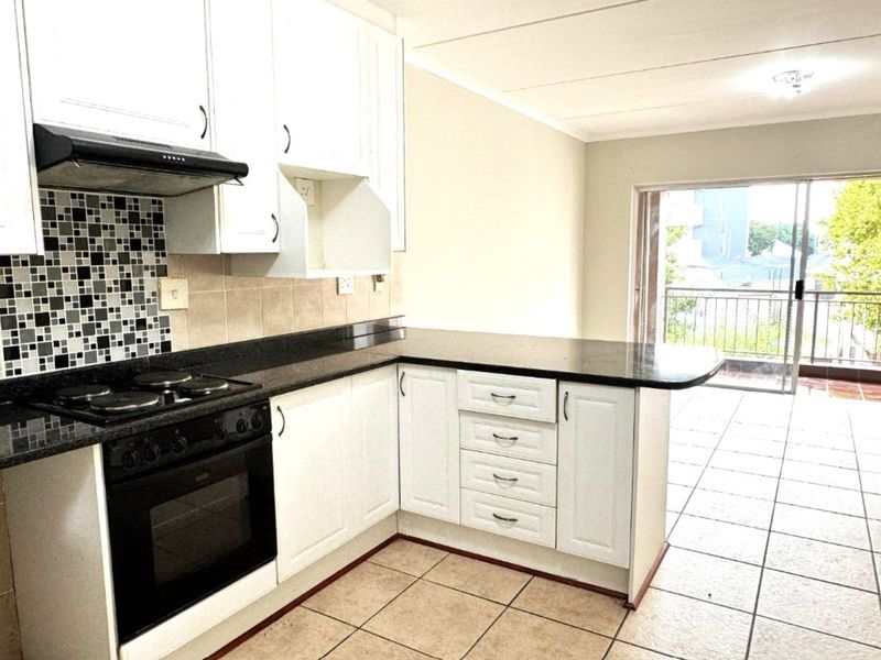 Apartment For Sale in Sunninghill - Photo 3