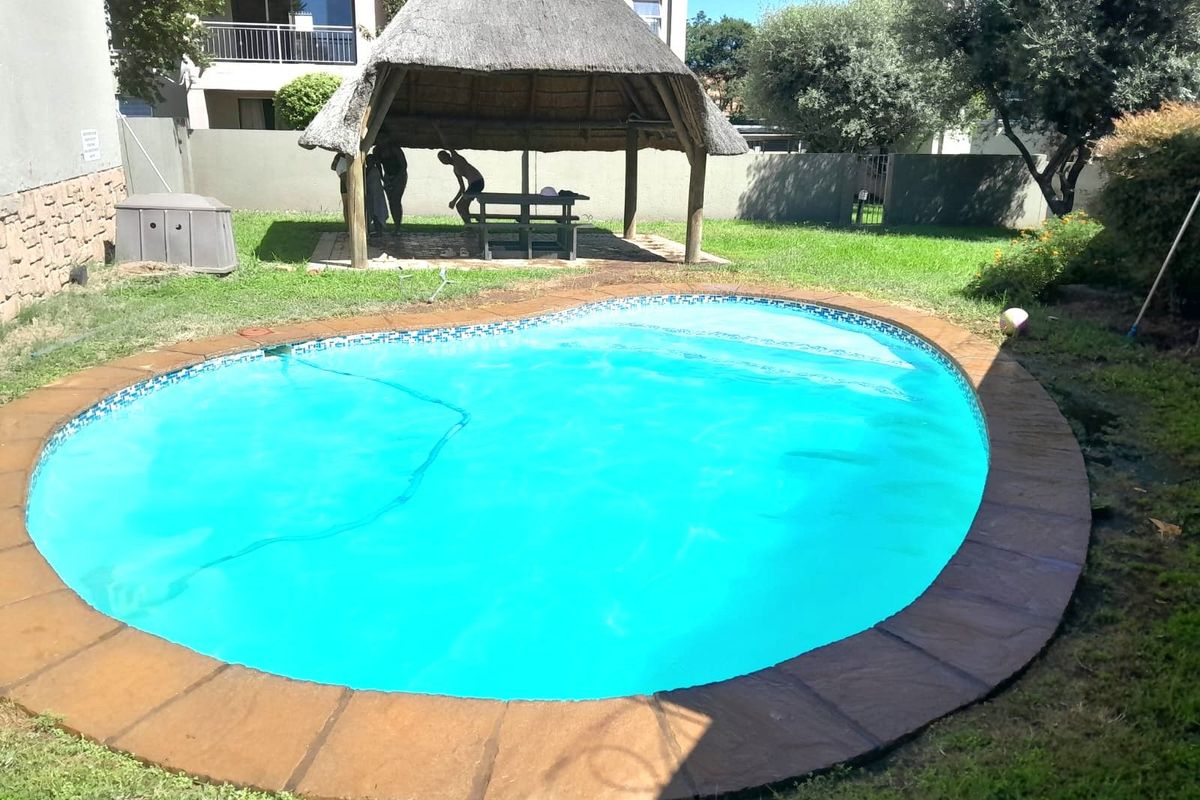 Apartment For Sale in Sunninghill - Photo 4