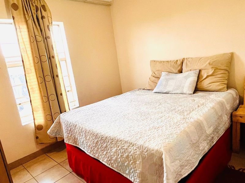 House For Sale in Thatch Hill Estate - Photo 7