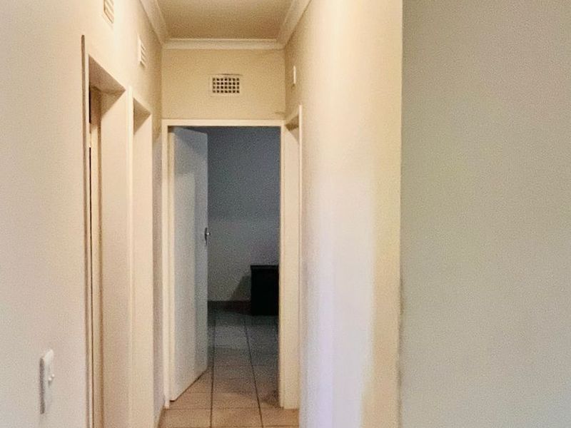 House For Sale in Thatch Hill Estate - Photo 6