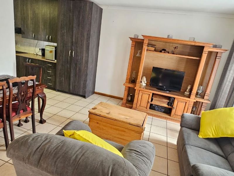 House For Sale in Riviera - Photo 6