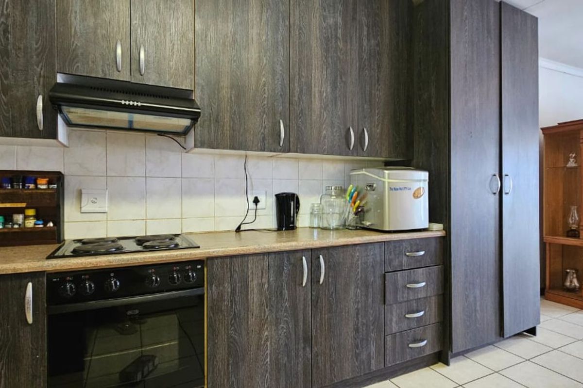 House For Sale in Riviera - Photo 3