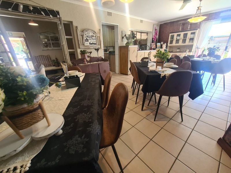 Guest House For Sale in Rhodesdene - Photo 10