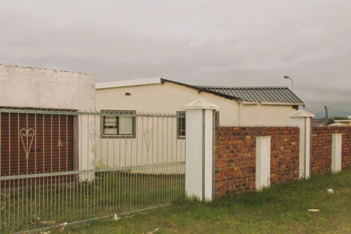 House For Sale in Gelvandale - Photo 3