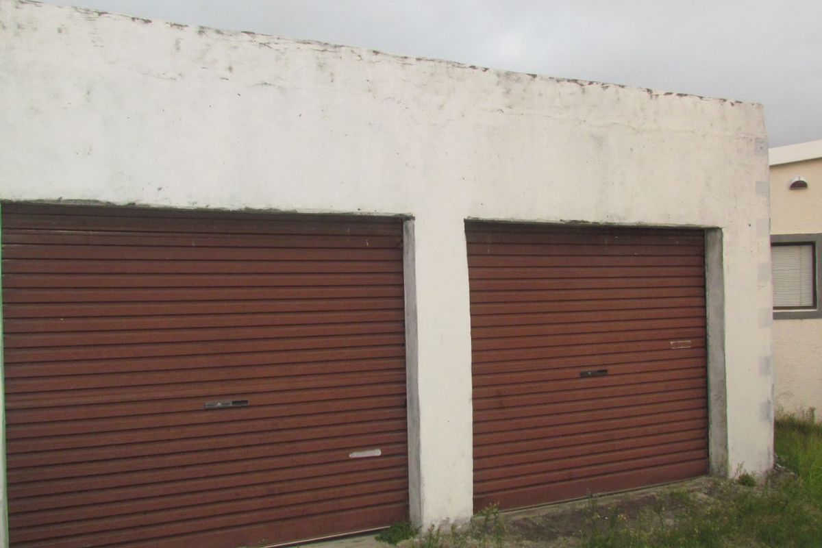 House For Sale in Gelvandale - Photo 4