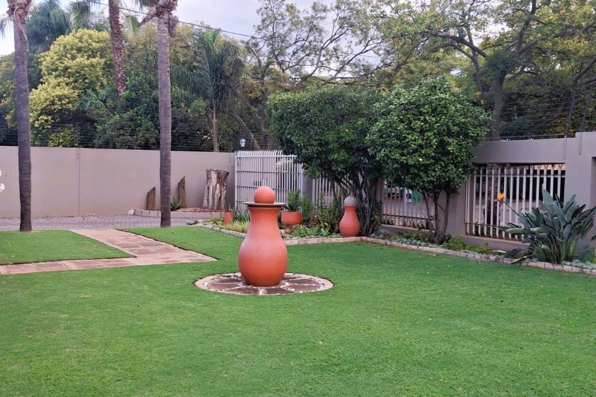 House For Sale in Waverley - Photo 3