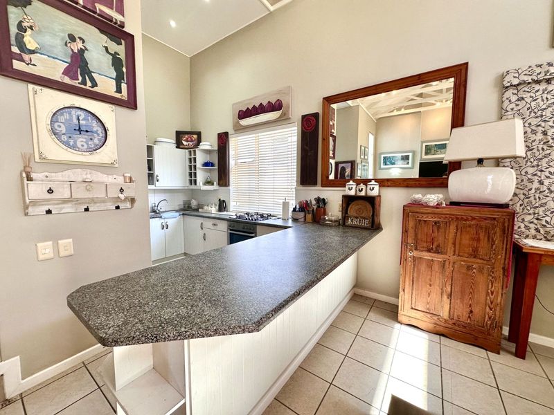 House For Sale in Pinnacle Point Golf Estate - Photo 5