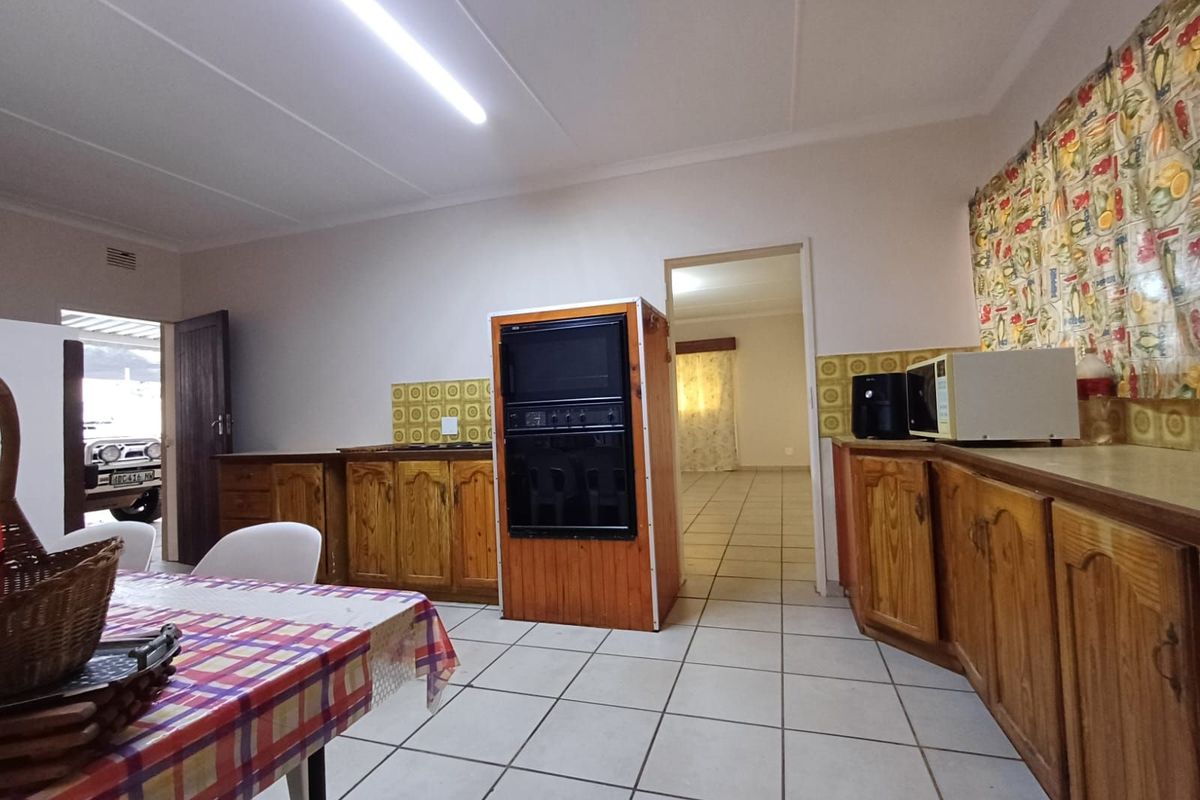 House For Sale in Stilfontein Ext 4 - Photo 5