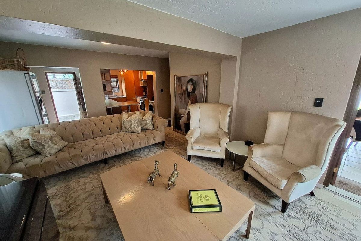 Townhouse For Sale in Broadacres - Photo 5
