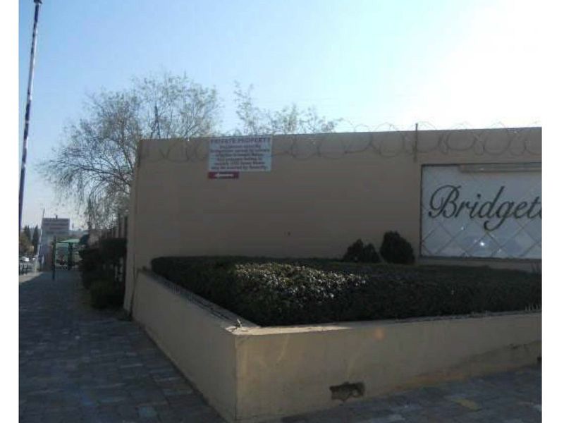 Apartment For Sale in Bloubosrand - Photo 4