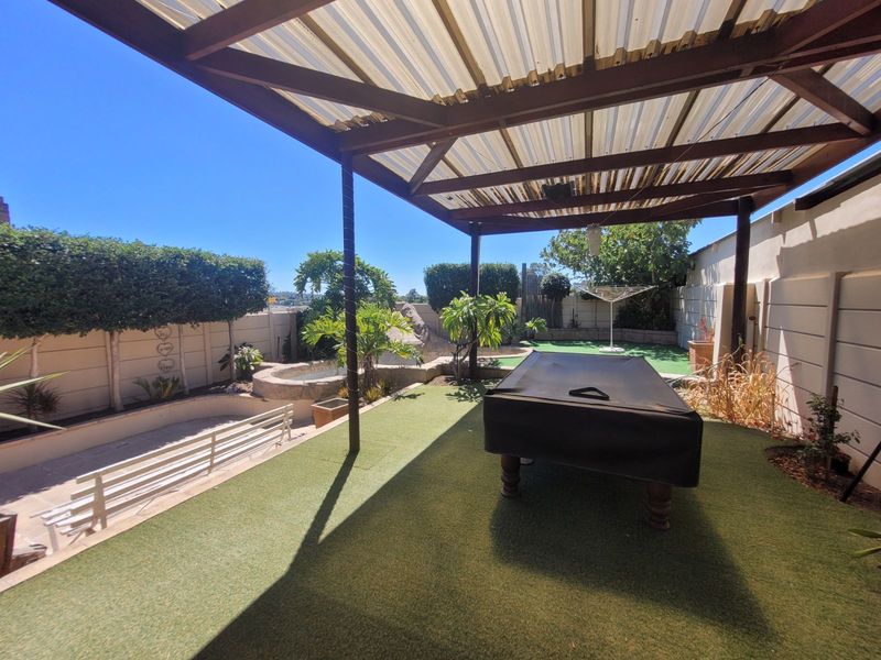 House For Sale in Vredekloof - Photo 3