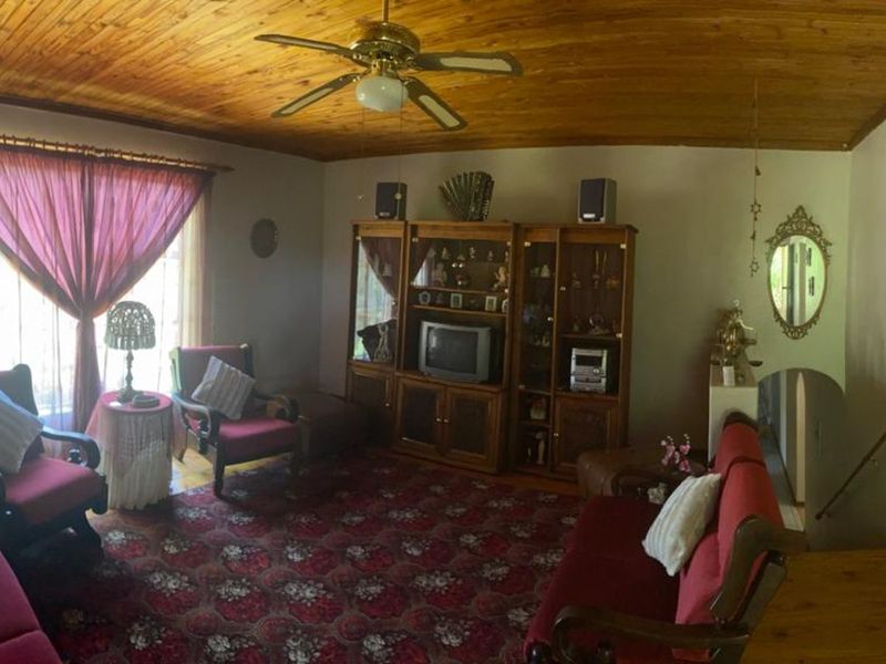 House For Sale in Barkly West Central - Photo 5