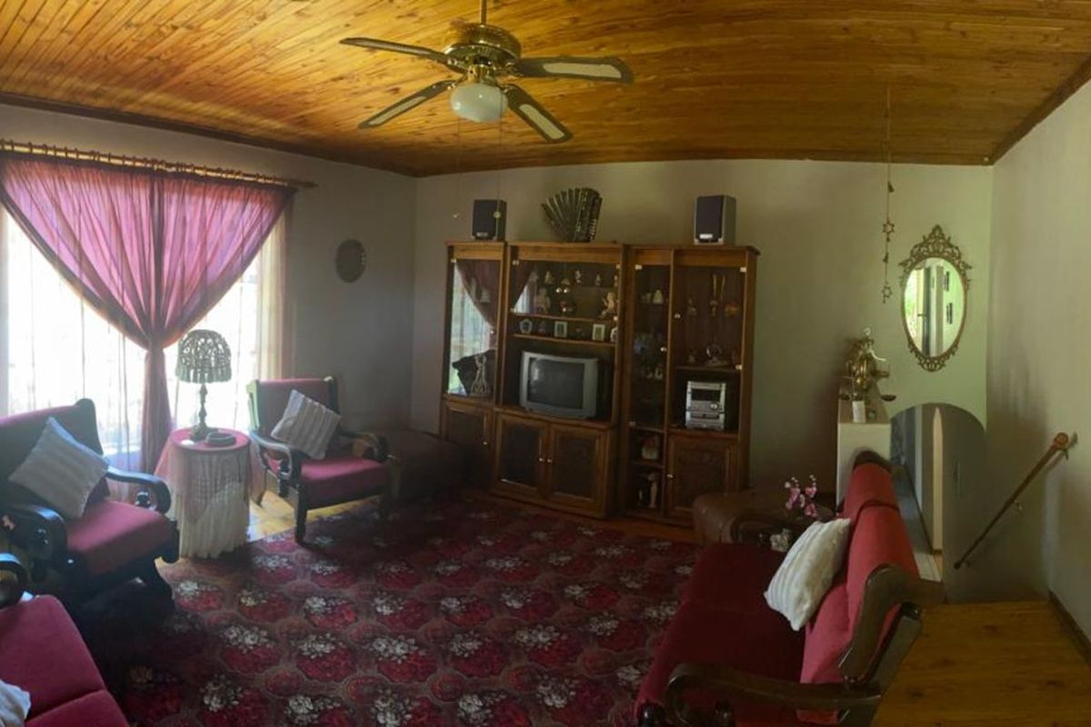 House For Sale in Barkly West Central - Photo 5