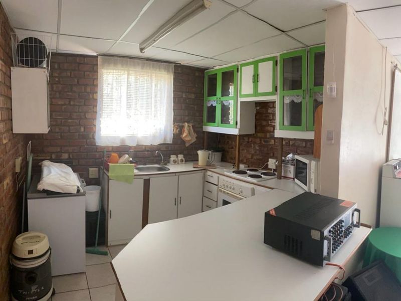 House For Sale in Barkly West Central - Photo 7