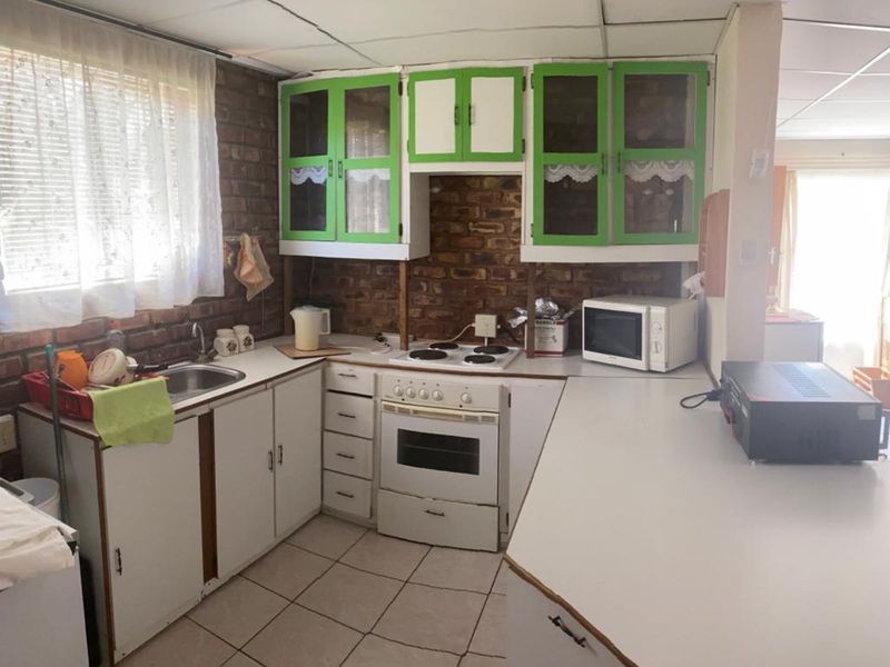 House For Sale in Barkly West Central - Photo 6