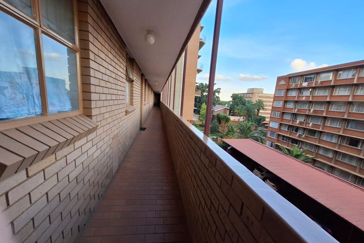 Apartment For Sale in Wonderboom South - Photo 2