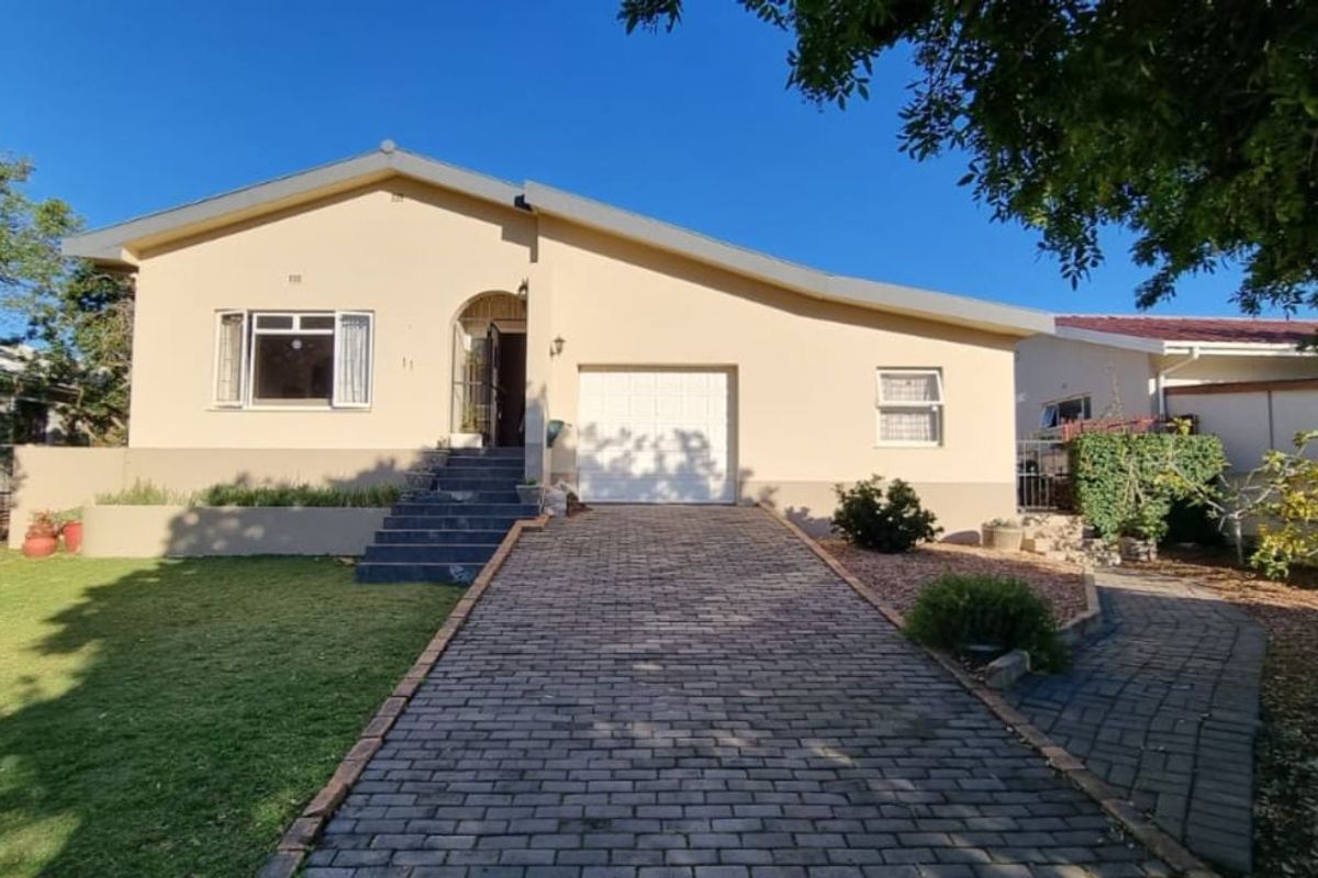 House For Sale in Bonnievale Central - Photo 2