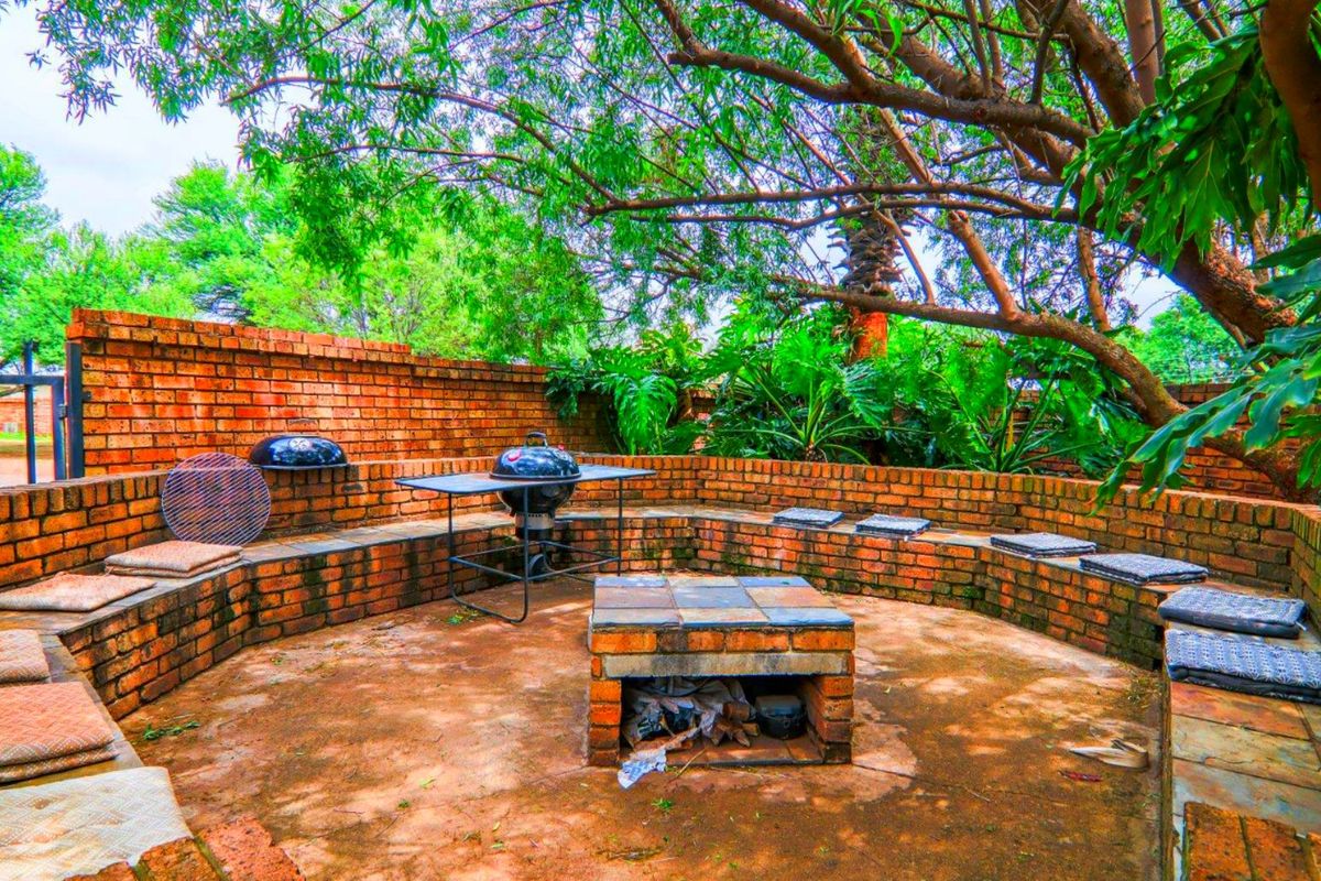 House For Sale in Raslouw AH - Photo 2