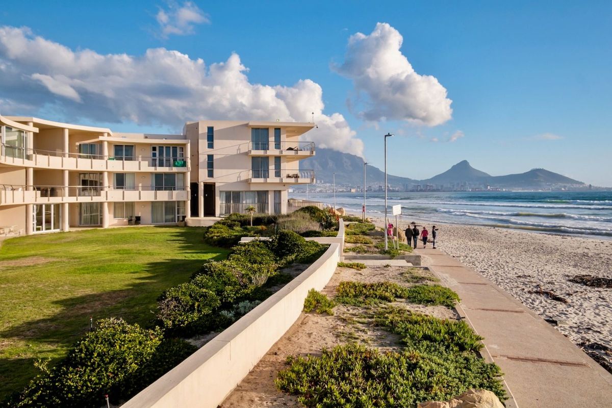 Apartment For Sale in Lagoon Beach - Photo 2