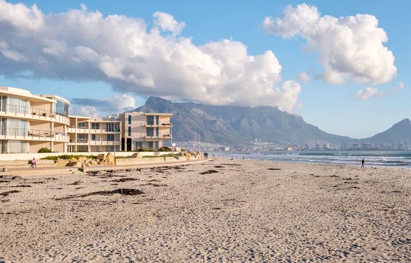 Apartment For Sale in Lagoon Beach