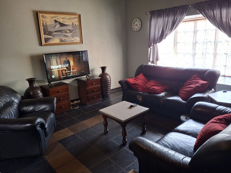 House For Sale in Pretoria North - Photo 7