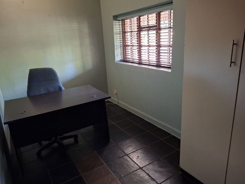 House For Sale in Pretoria North - Photo 9