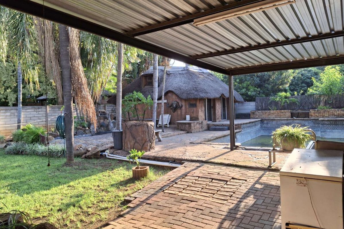 House For Sale in Pretoria North - Photo 3