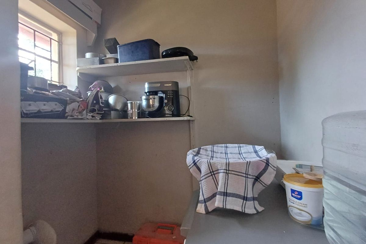 House For Sale in Stilfontein Central - Photo 5