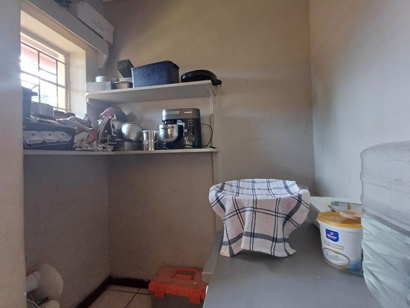 House For Sale in Stilfontein Central - Photo 5