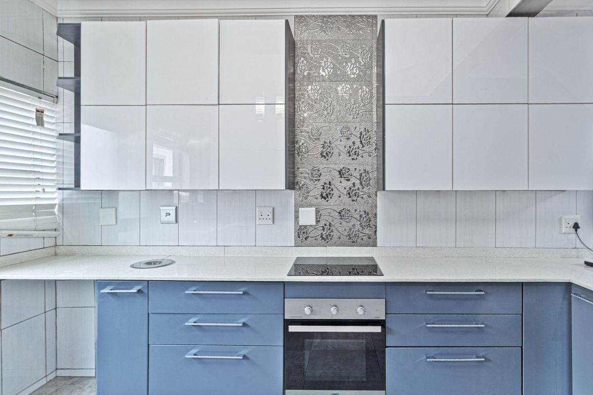 House For Sale in Sagewood - Photo 5