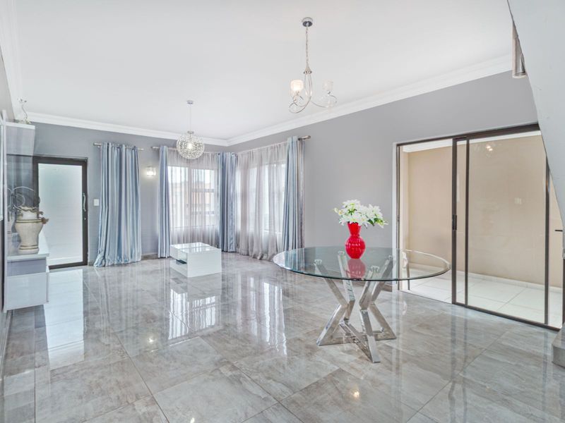 House For Sale in Sagewood - Photo 10