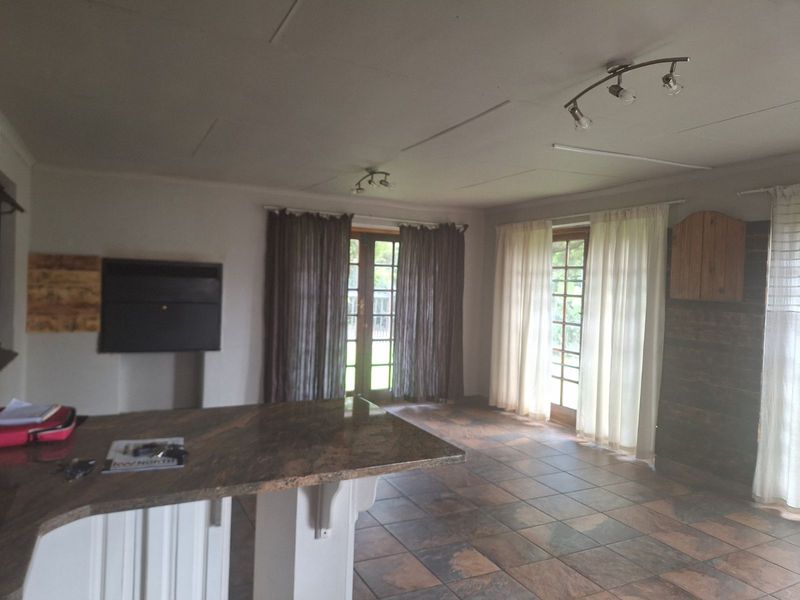 House For Sale in Cullinan Central - Photo 6