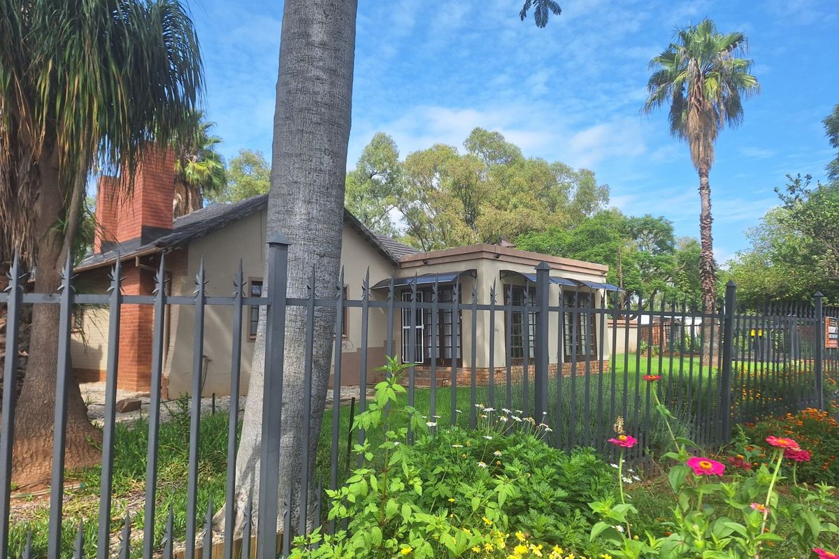 House For Sale in Cullinan Central - Photo 2