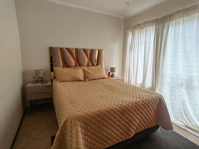 Townhouse For Sale in Pretoria North - Photo 9