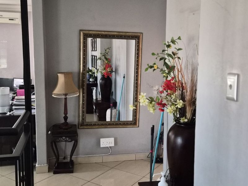 House For Sale in Ivy Park - Photo 9