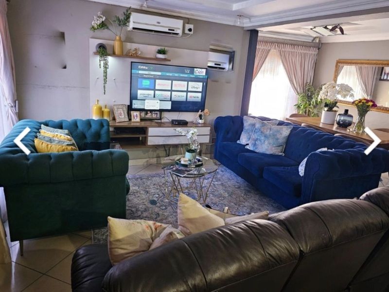 House For Sale in Ivy Park - Photo 3