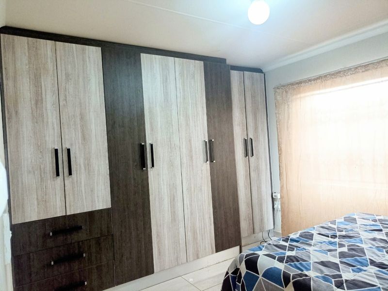 House For Sale in Buhle Park - Photo 5