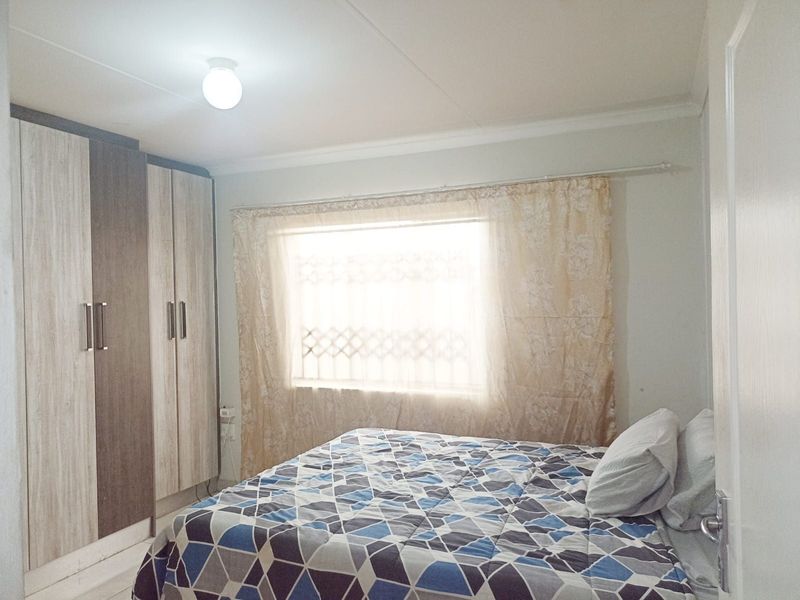 House For Sale in Buhle Park - Photo 8