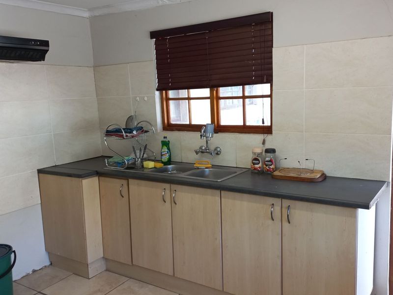 House For Sale in Calitzdorp Central - Photo 10