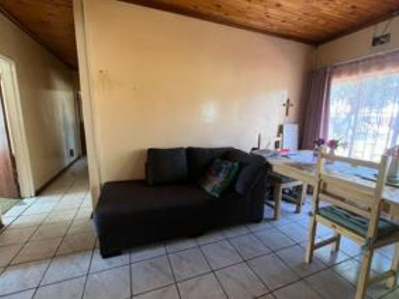 House For Sale in Homestead - Photo 4