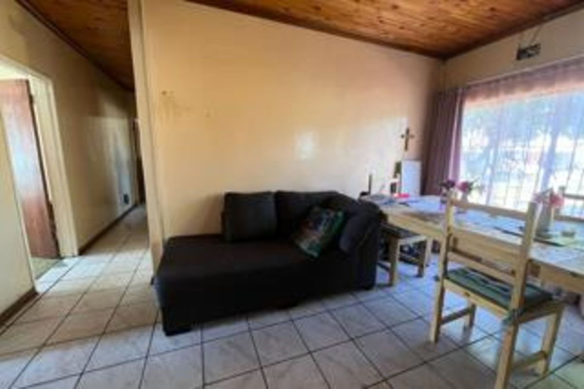 House For Sale in Homestead - Photo 4